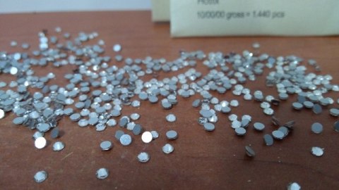 Cyrkonie kryształki szlifowane rozmiar 2,7mm srebrny | CRSS10 Cyrkonie kryształki szlifowane rozmiar 2,7mm srebrny | CRSS10