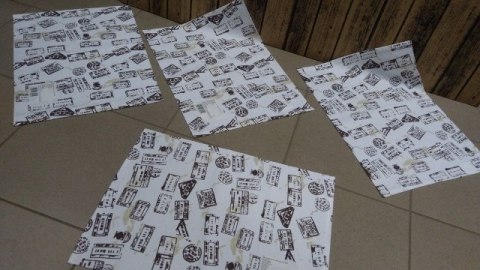 Mata 4szt na stół 33x45 MATERIAŁ 0895 Mata 4szt na stół 33x45 MATERIAŁ 0895