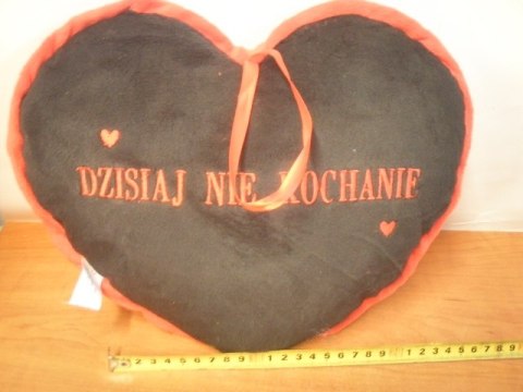 Poduszka serce pluszowe dwustronne " Dzisiaj TAK / NIE Kochanie" S1190 Poduszka serce pluszowe dwustronne " Dzisiaj TAK / NIE Kochanie" S1190