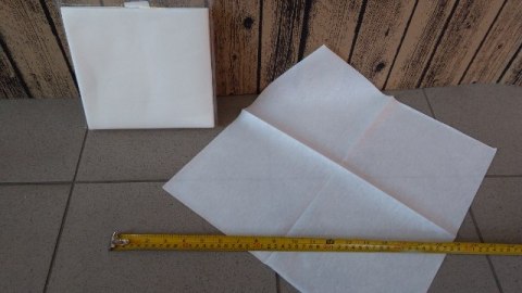 Serwetki 12szt BIAŁE 40X40 21-01 AIRLAIS Serwetki 12szt BIAŁE 40X40 21-01 AIRLAIS