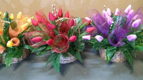 Stroik w koszyku wiklinowym TULIPANY Stroik w koszyku wiklinowym TULIPANY