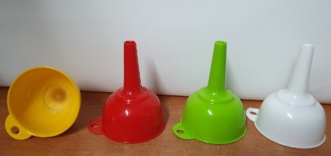 Lejek z sitkiem fi-60mm Lejek z sitkiem fi-60mm