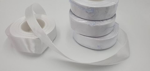 Wstążka satynowa 25mmx32m BIAŁA 4szt. | AX25-01 Wstążka satynowa 25mmx32m BIAŁA 4szt. | AX25-01