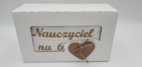 Ręcznik 50 x 100 cm w kartoniku Nauczyciel na 6 Ręcznik 50 x 100 cm w kartoniku Nauczyciel na 6