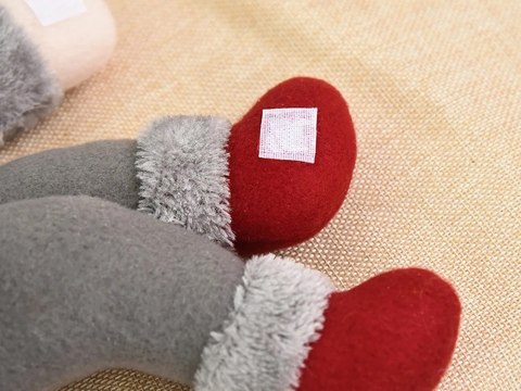 Mikołaj skrzat krasnal gnom świąteczny klamra na zasłony firanek na rzep Mikołaj skrzat krasnal gnom świąteczny klamra na zasłony firanek na rzep
