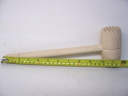 Młotek do mięsa frezowany 28 cm. Młotek do mięsa frezowany 28 cm.