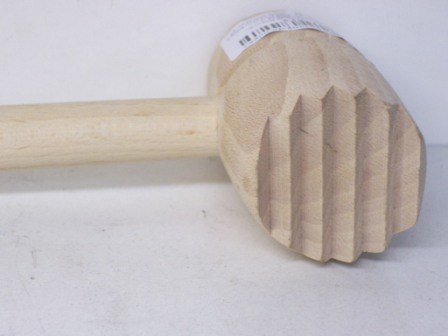 Młotek do mięsa frezowany 28 cm. Młotek do mięsa frezowany 28 cm.