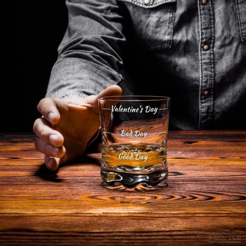 Szklanka do whisky na Walentynki śmieszny prezent Szklanka do whisky na Walentynki śmieszny prezent
