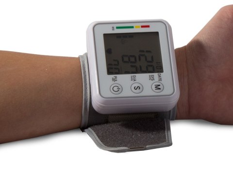 Ciśnieniomierz nadgarstkowy elektroniczny lcd etui Ciśnieniomierz nadgarstkowy elektroniczny lcd etui