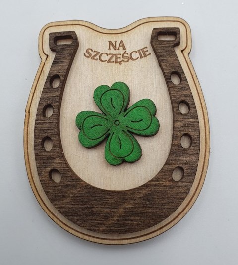 Magnes podkowa z koniczynką na szczęście 7,5 x 6 cm NR.132 Magnes podkowa z koniczynką na szczęście 7,5 x 6 cm NR.132