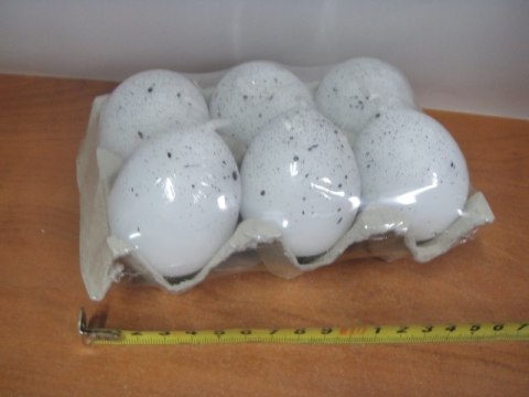 Świeczki jajko nakrapiane 6szt. 45/60mm Świeczki jajko nakrapiane 6szt. 45/60mm