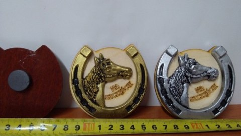 Sklejka magnes z podkową 8 x 7,5 cm NR.83 Sklejka magnes z podkową 8 x 7,5 cm NR.83